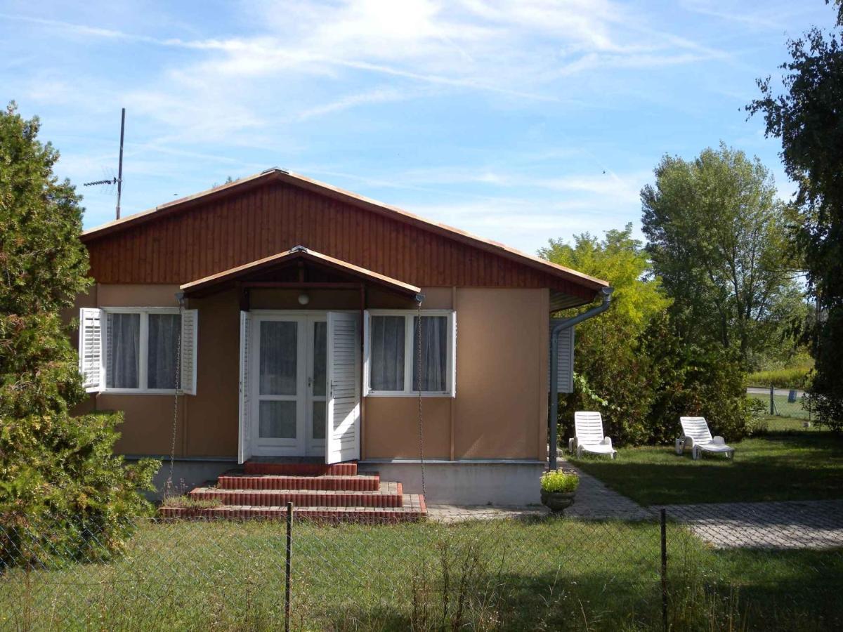 Holiday Home In Balatonfenyves 38374 エクステリア 写真