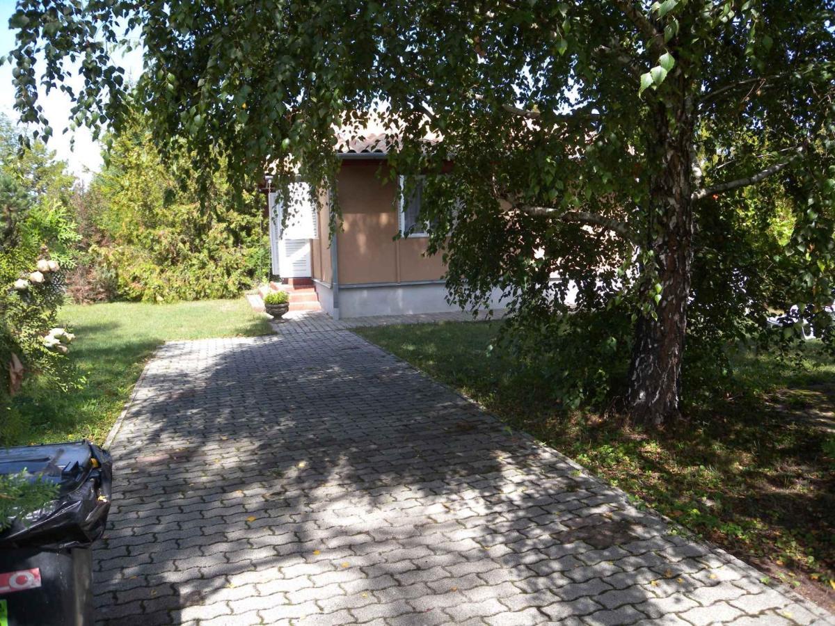 Holiday Home In Balatonfenyves 38374 エクステリア 写真